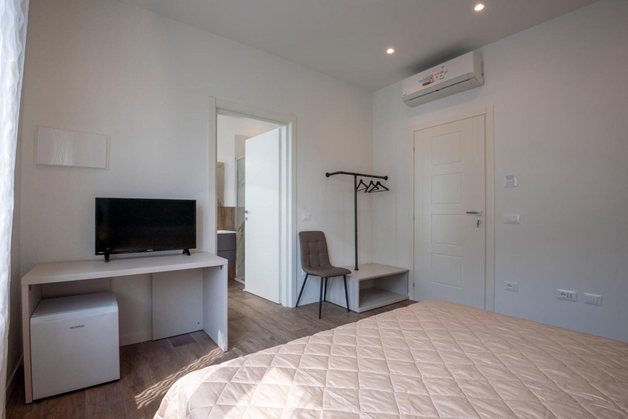 Iarsera Rooms And Apartment Lucca Dış mekan fotoğraf